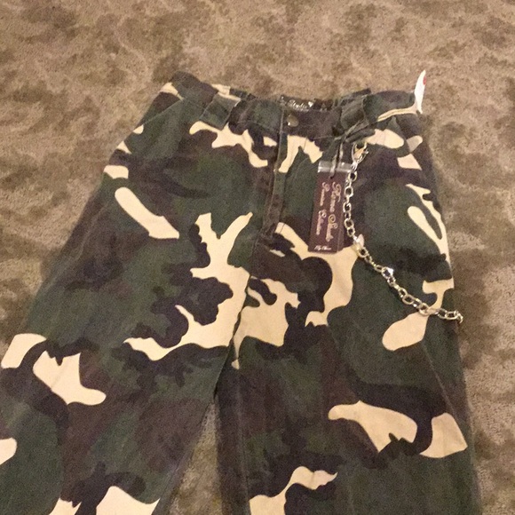 Jeans - Picture 3 of 6